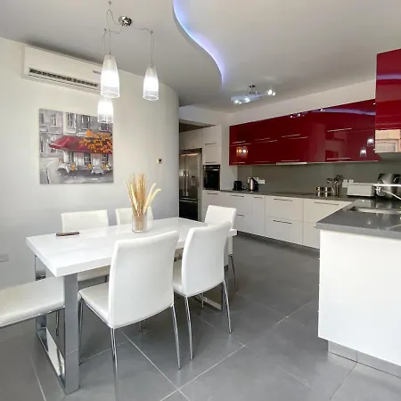 Phaedrus Living: Modern Flat Strovolos 201 Apartament
