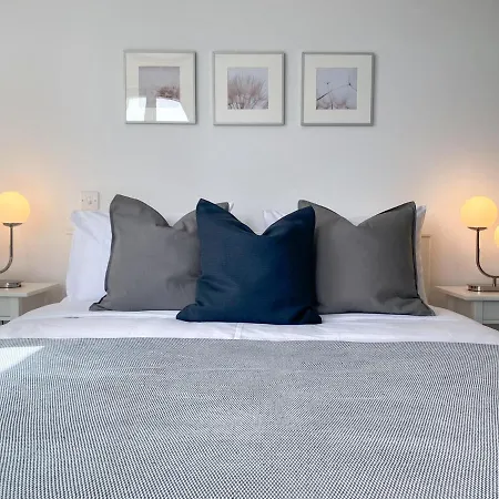 Phaedrus Living: Modern Flat Strovolos 201 Nikozja